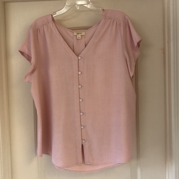 Style & Co Button down flutter sleeve blouse - Picture 2 of 7